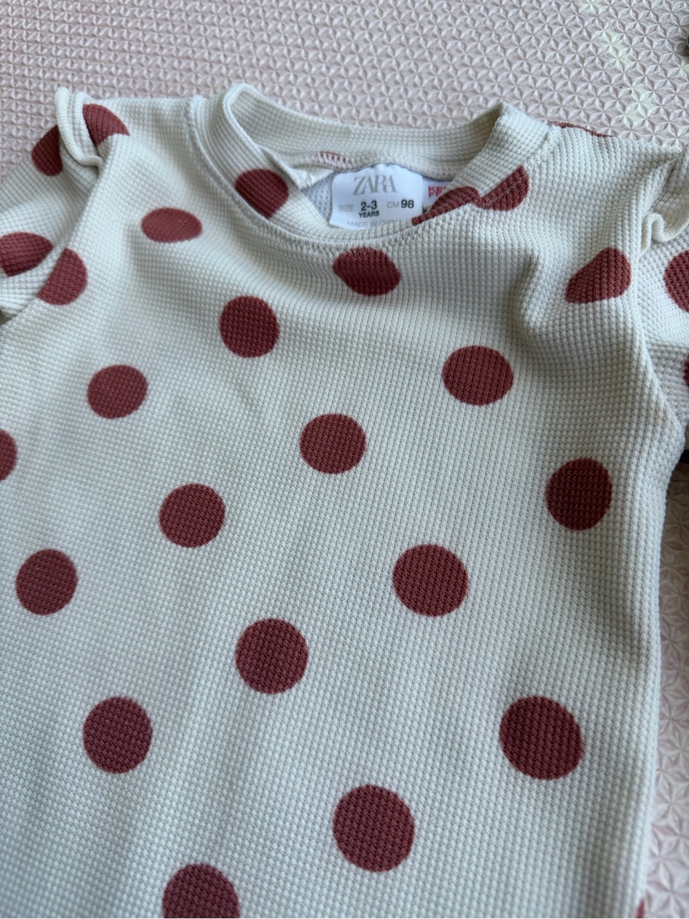 Zara Rashguard - Picture 3 of 4